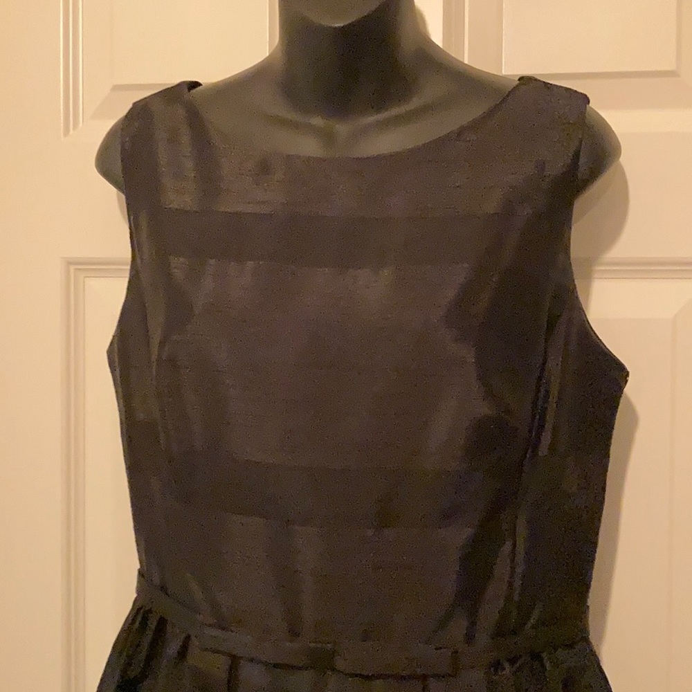 LBD - Picture 2 of 7